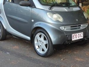 2004 SMART FOUR TWO (Stock No. 2845)